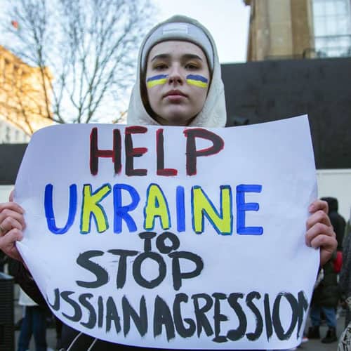 help-ukraine-stop-war